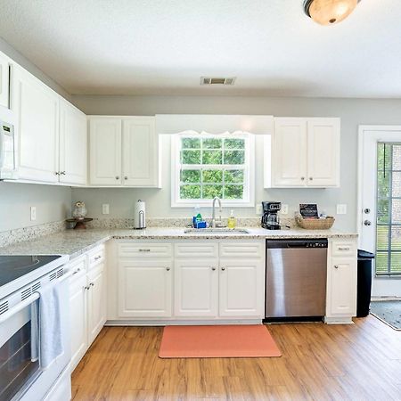 Charming Gray Home- 5 Mins From Gsu! Statesboro Εξωτερικό φωτογραφία