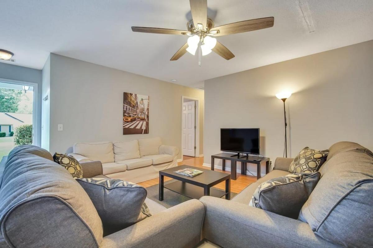 Charming Gray Home- 5 Mins From Gsu! Statesboro Εξωτερικό φωτογραφία
