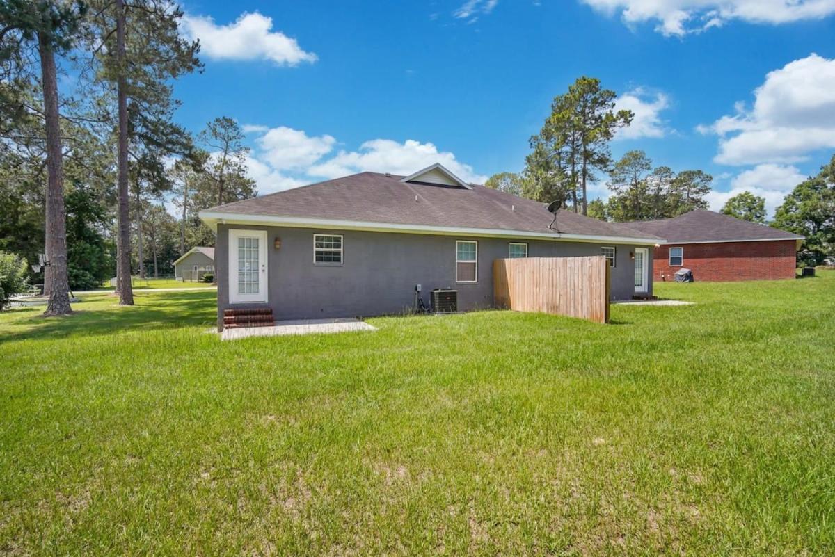 Charming Gray Home- 5 Mins From Gsu! Statesboro Εξωτερικό φωτογραφία