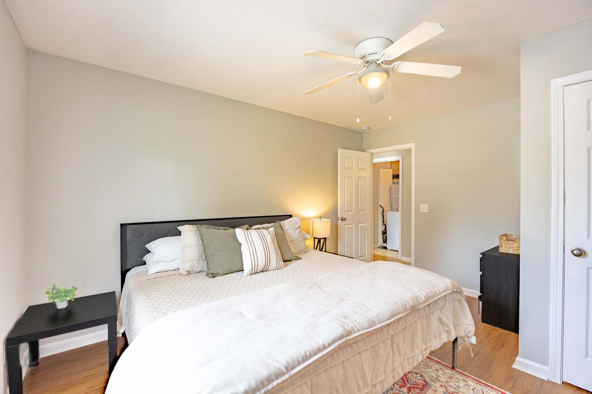Charming Gray Home- 5 Mins From Gsu! Statesboro Εξωτερικό φωτογραφία